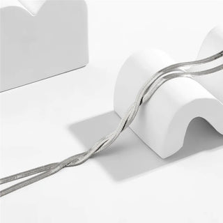 Elegante Halssieraad met Lange Ketting