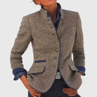 Alina | Getailleerd vest met knoopjes Karamel