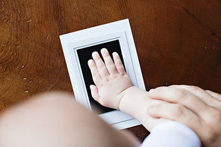 Inktvrije Baby Hand- en Voetafdruk Kit - Rommelvrije Herinnering Fotolijst Set, Veilige Pasgeboren Hand- en Voetafdruk Maker voor Nieuwe Ouders