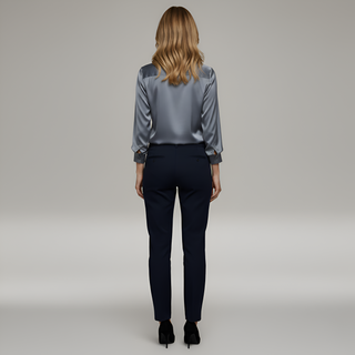 Flora | Dames Blouse – Luxueus Satijn, Elegante V-hals & Verfijnde Glans