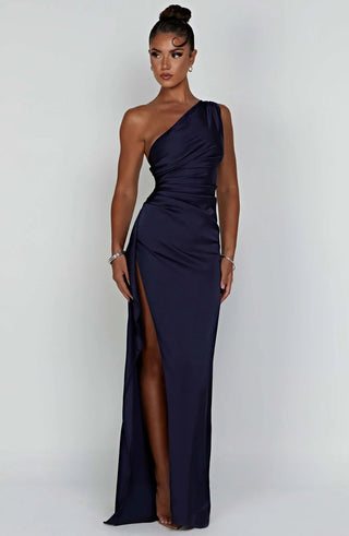 Naraya | Dames Maxi-jurk – Geplooid Satijn, Eén Schouder & Elegante Split Marineblauw