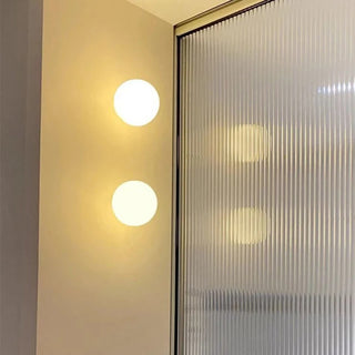 Globa plafondlamp - Moderne ronde plafondlamp van glas en aluminium met zacht licht.