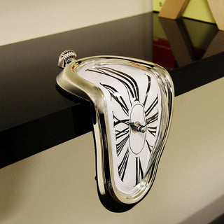 Smeltende Klok Kunstsculptuur met Wekkerfunctie en Surrealistisch Design Goud