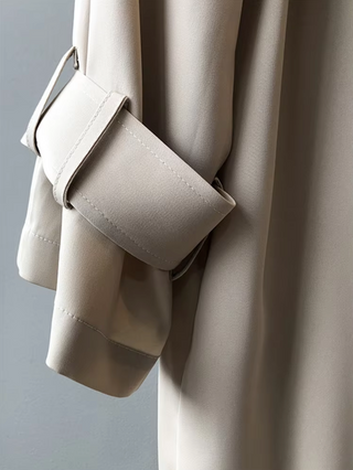 Juliane | Tijdloze lange waterdichte trenchcoat