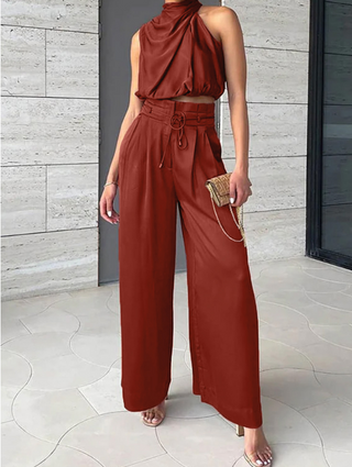 Luxe tweedelige set met elegante top en broek, geschikt voor feestjes en dagelijks gebruik. Rood