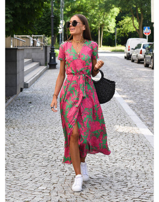Moon | Wikkeljurk voor dames met bloemenprint en V-hals | Midi
