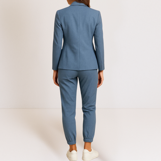 Monique | Elegant en comfortabel damespak