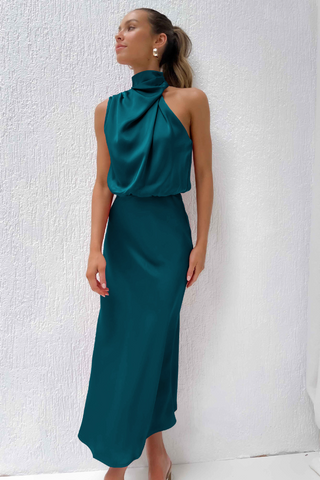 Vanity | Dames Midi-jurk – Moderne Halslijn, Elegant Design & Vrouwelijke Verfijning