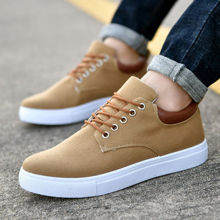 David Sneakers | Stoere herensneakers met witte zool Bruin