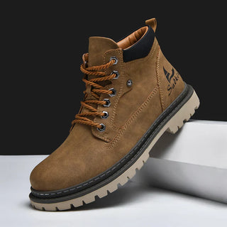 Heren Winter Veterlaars Met Antislip Profielzool Bruin