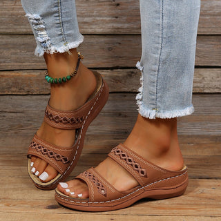 Comfortabele Vrouwelijke Sandalen Voor Dames Bruin