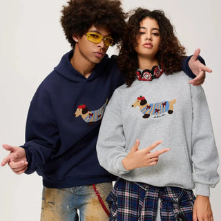 Unisex Oversized Hoodie met Teckel-Borduursel en Kangoeroezak