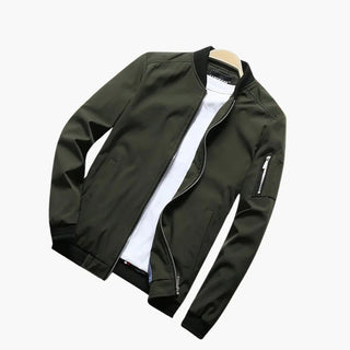 Slim fit lichtgewicht bomberjack voor heren, geschikt voor de lente en zomer.
