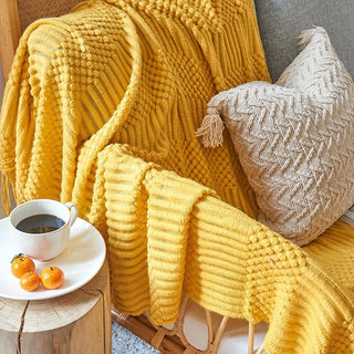 Stijlvol gebreid bankkleed – Scandinavische elegantie en comfort Geel