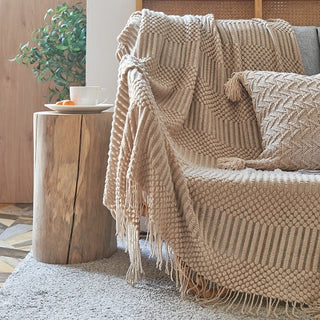 Stijlvol gebreid bankkleed – Scandinavische elegantie en comfort
