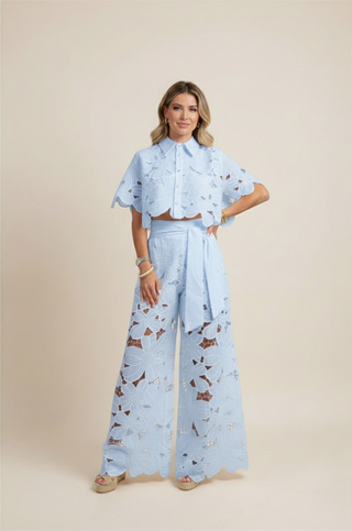 Chloé | Tweedelige zomerset voor dames – bloemenpatroon en luchtig borduurwerk Blauw