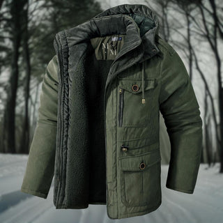 Waterdichte winterjas voor heren met thermische bescherming. groen