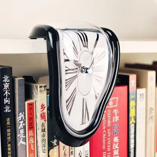 Smeltende Klok Kunstsculptuur met Wekkerfunctie en Surrealistisch Design Zwart