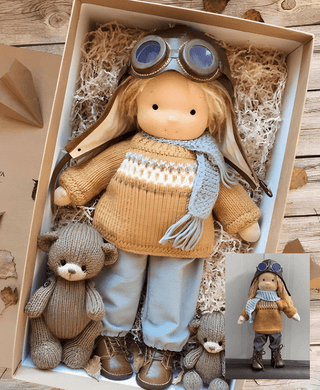 Handgemaakte Winter Waldorf Knuffelpop – Poppi